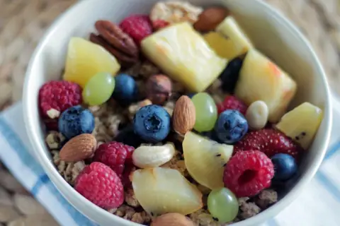Snack ideas for weight loss, matched to your day